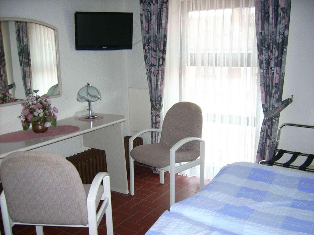 Gaestehaus Hochrhoenblick Schonau an der Brend Ruang foto