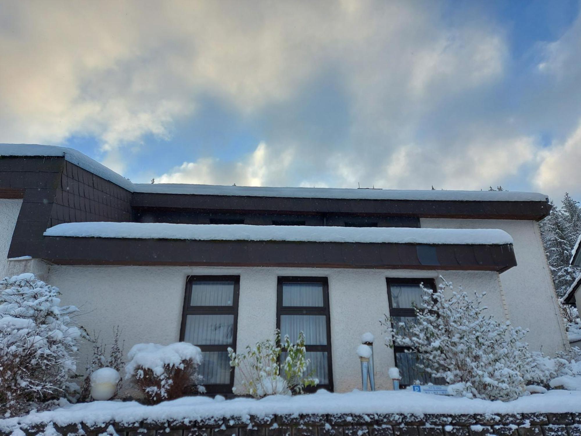 Gaestehaus Hochrhoenblick Schonau an der Brend Bagian luar foto